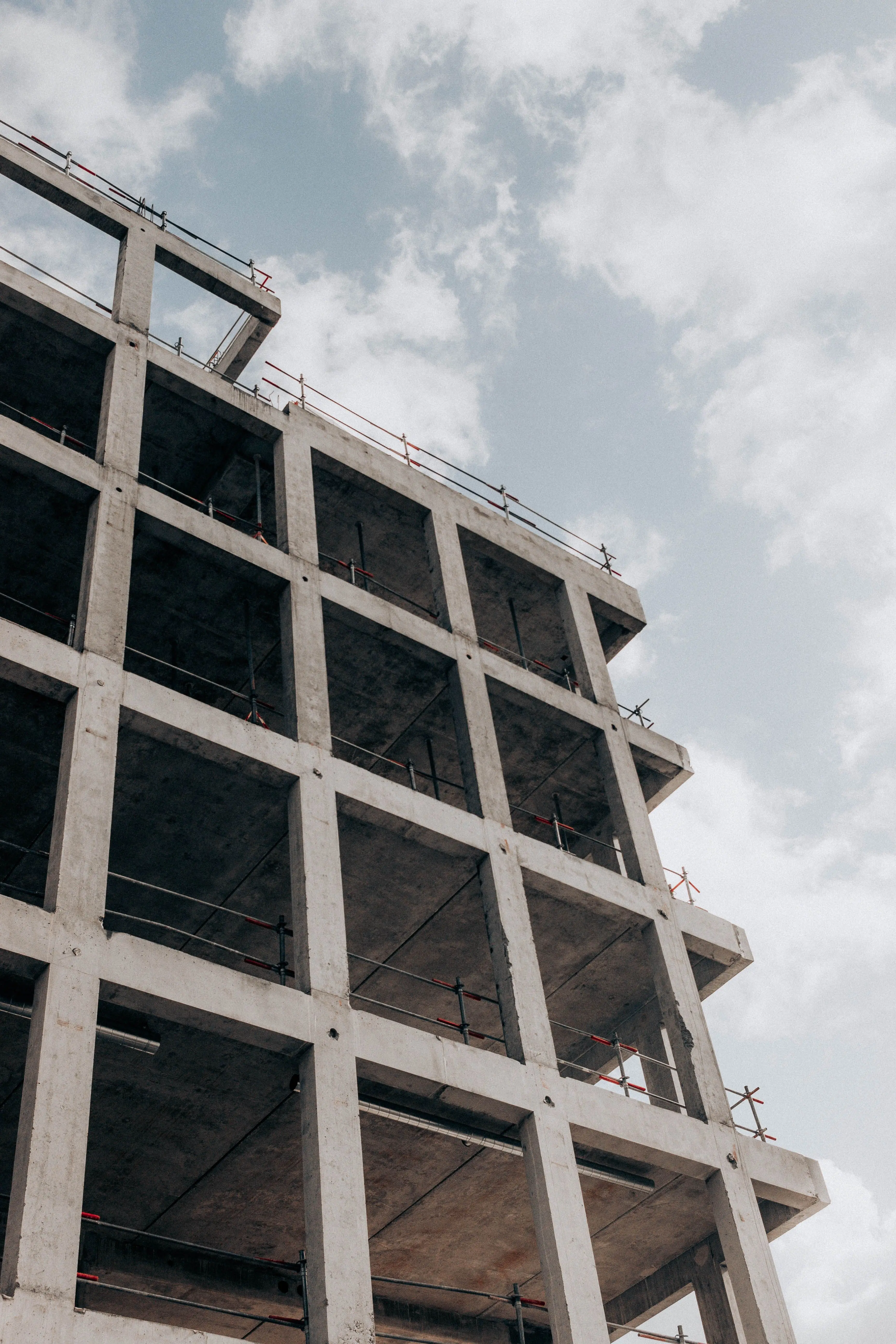 Geçici geliştirme görseli — betonarme taşıyıcı sistem